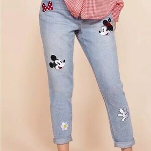 ✅ NWT Disney Women's Light Blue Jeans with Mickey and Minnie Embroidery